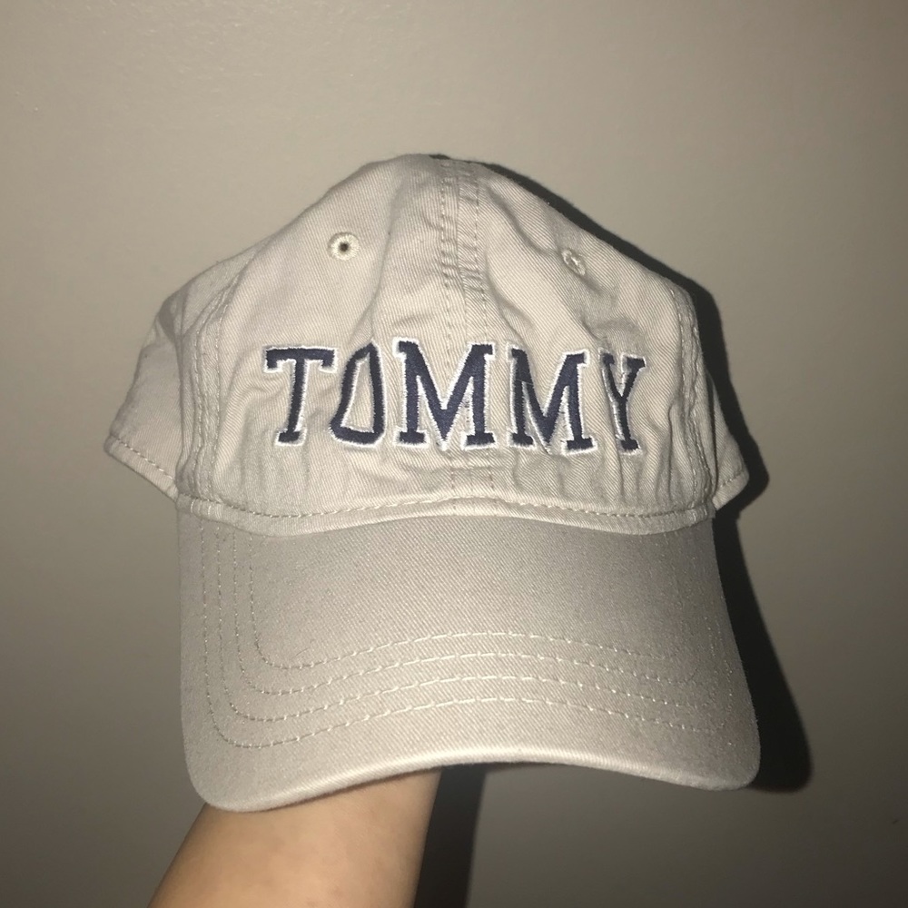 Tommy Hilfiger baseball cap ⚾️ 🧢